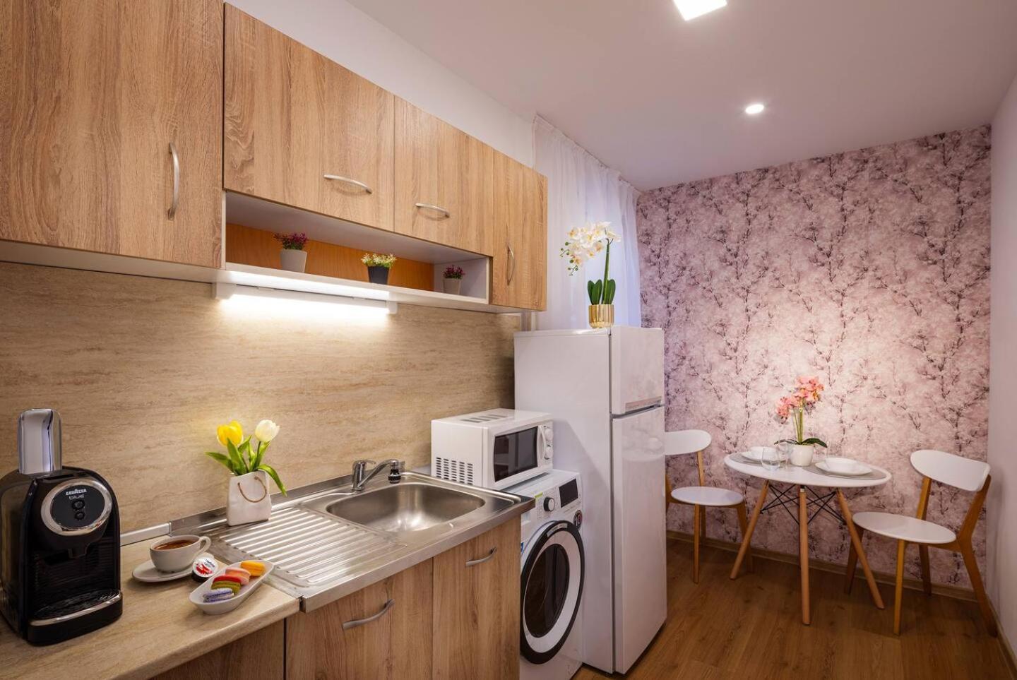 Free Parkingand Relax Apartman Szófia Kültér fotó